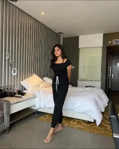 Call Girls Service in Saltora